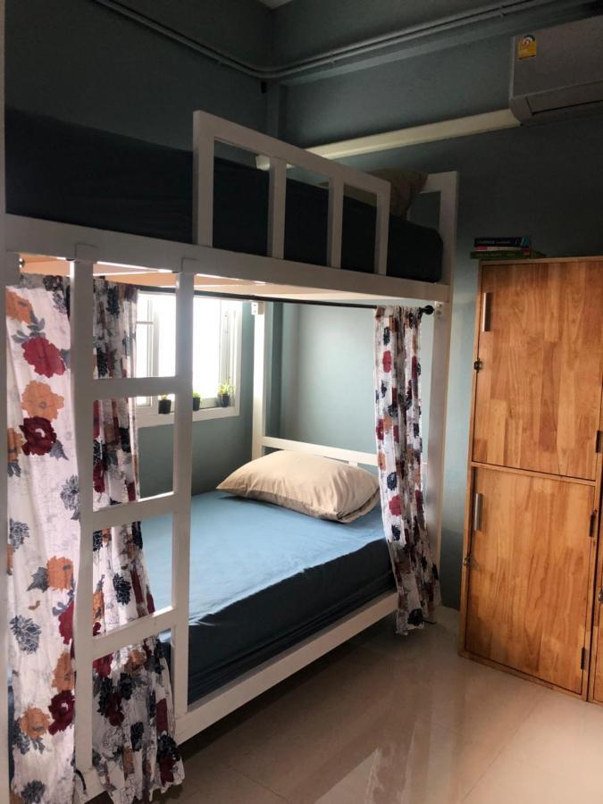 Nakara Hostel Ayutthaya Екстер'єр фото
