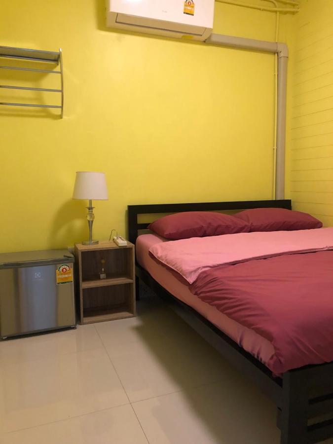 Nakara Hostel Ayutthaya Екстер'єр фото